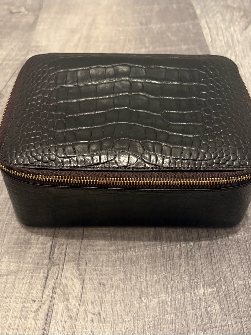 Smythson Mara Crocodile Embossed Leather Jewelry Travel Case Brown Zip Vanity